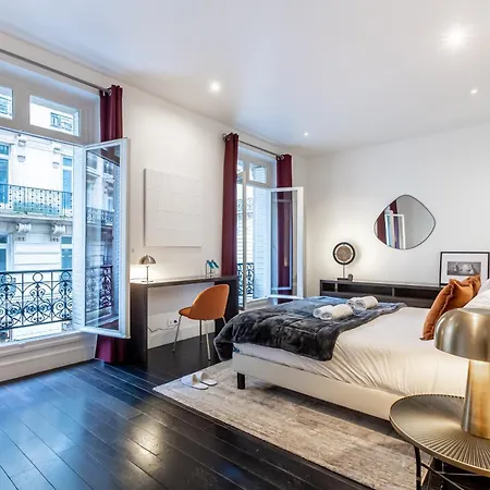 Sweett - Triangle D'or Apartman