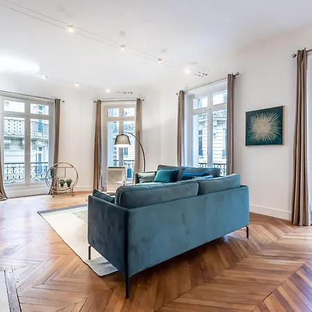 Sweett - Triangle D'or Apartman