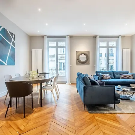 Sweett - Triangle D'or 파리